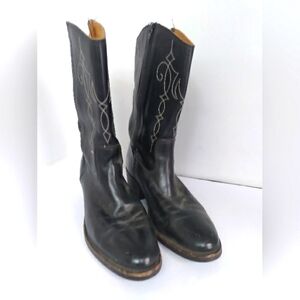Classic Black Leather Western Cowboy Boots with Decorative Stitching Mid-Calf‎